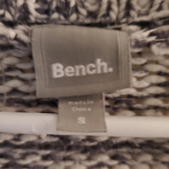 BENCH Small Sweater Womens - Picture 2 of 6